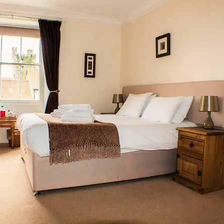 The Royal Oak فندق 3*