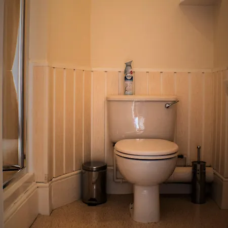 The Royal Oak فندق هلمسلي