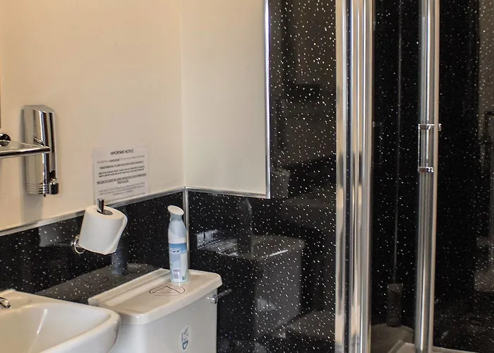 The Royal Oak Hotel 3*