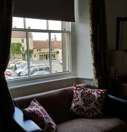 The Royal Oak Hotel 3*